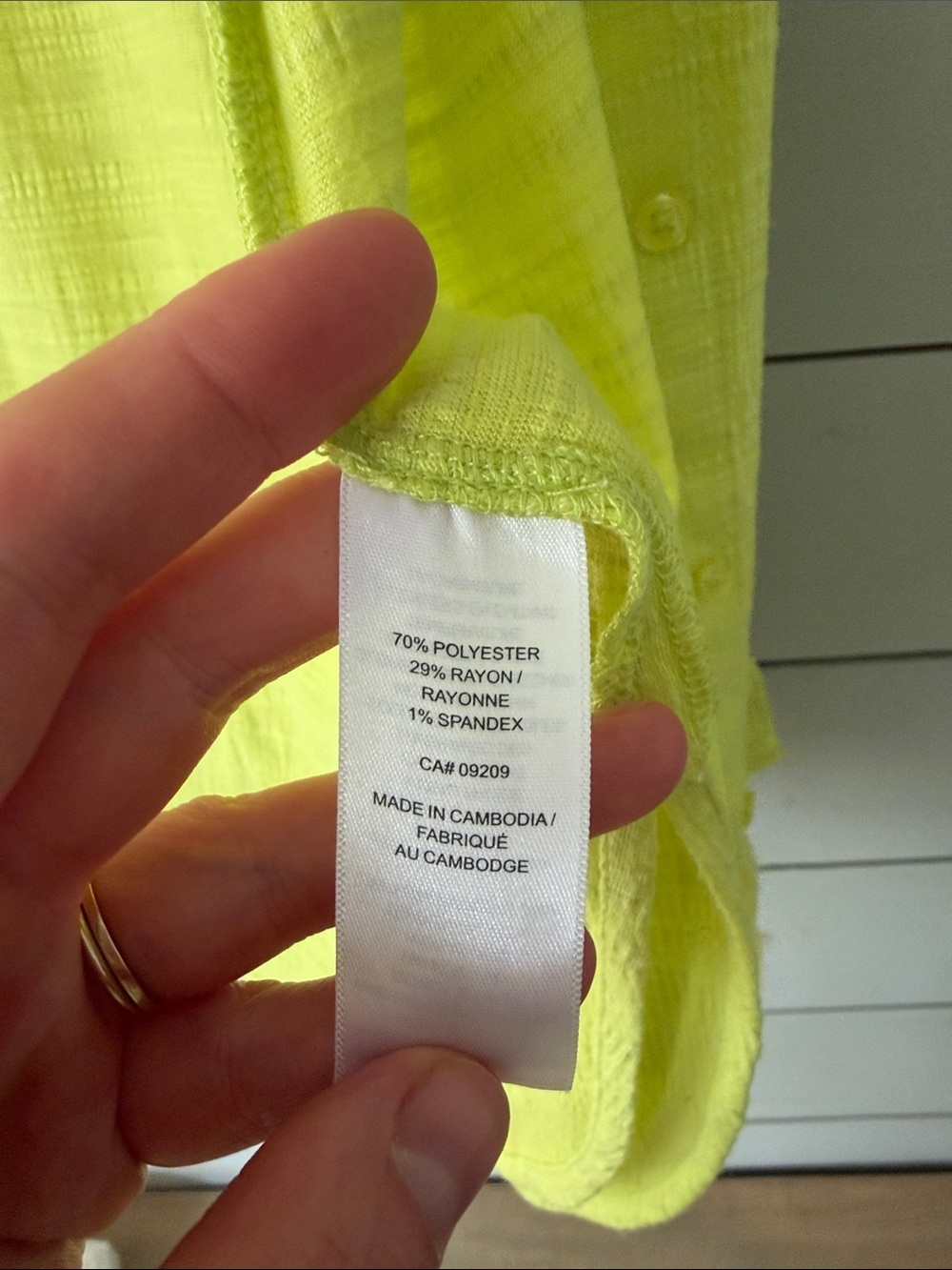 Cleo Lime Green Textured Button-Up Blouse | Lightweight Cover-Up | Size Large - Picture 4 of 5